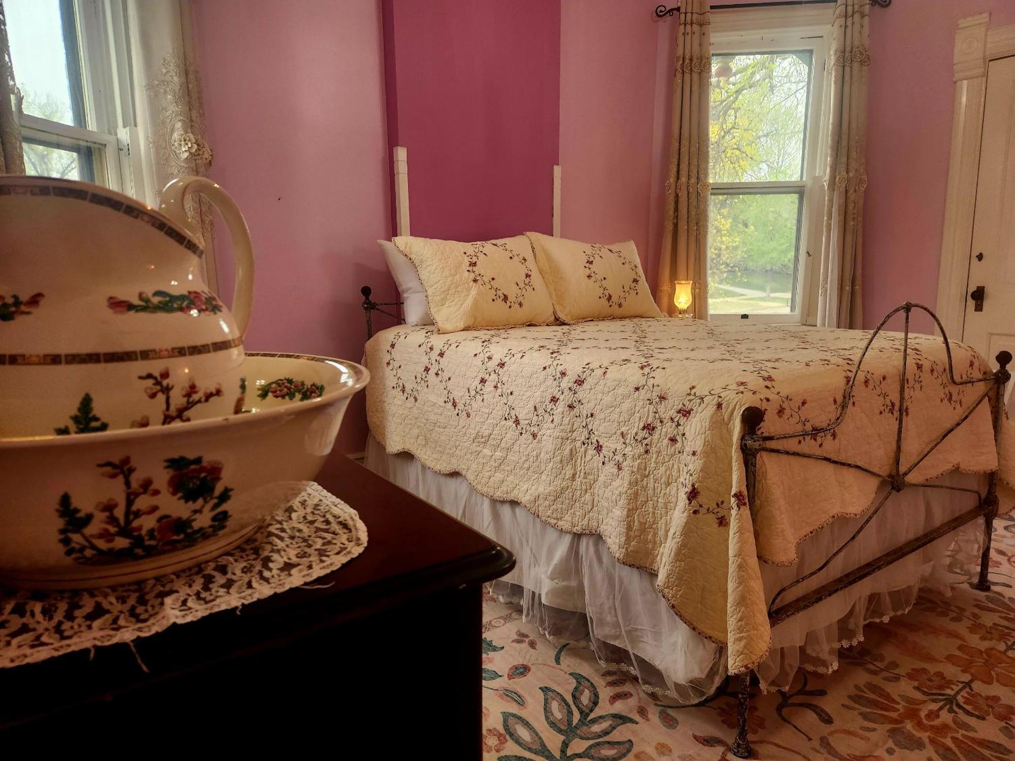 Downen House Bed & Breakfast Pueblo Værelse billede